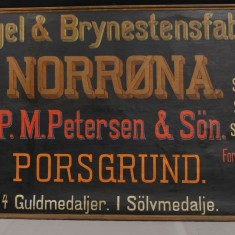 Reklameskilt for Norrøna fabrikker